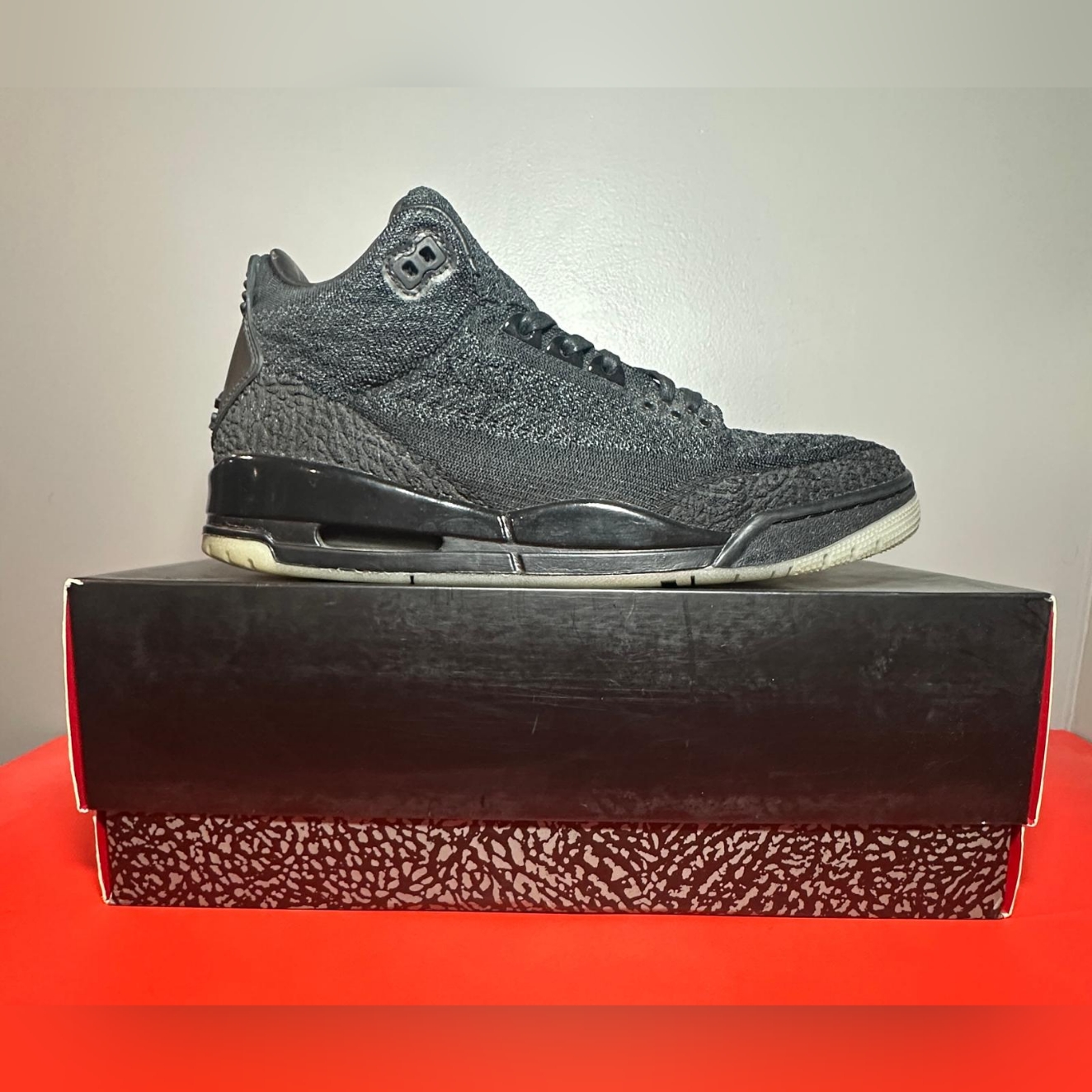 Size 10.5 - Air Jordan 3 Retro Flyknit Black